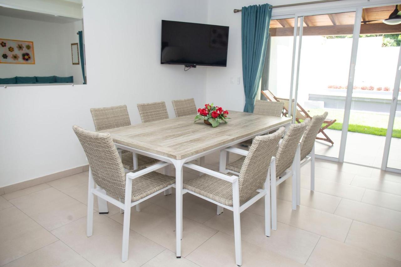 Hotel Oasis-Dream Holidays - La Petite France San Bernardino Dış mekan fotoğraf