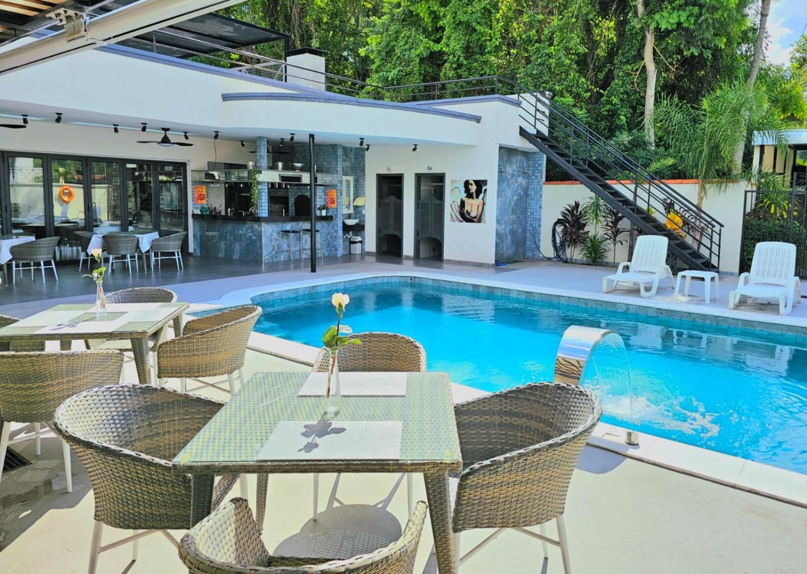Hotel Oasis-Dream Holidays - La Petite France San Bernardino Dış mekan fotoğraf