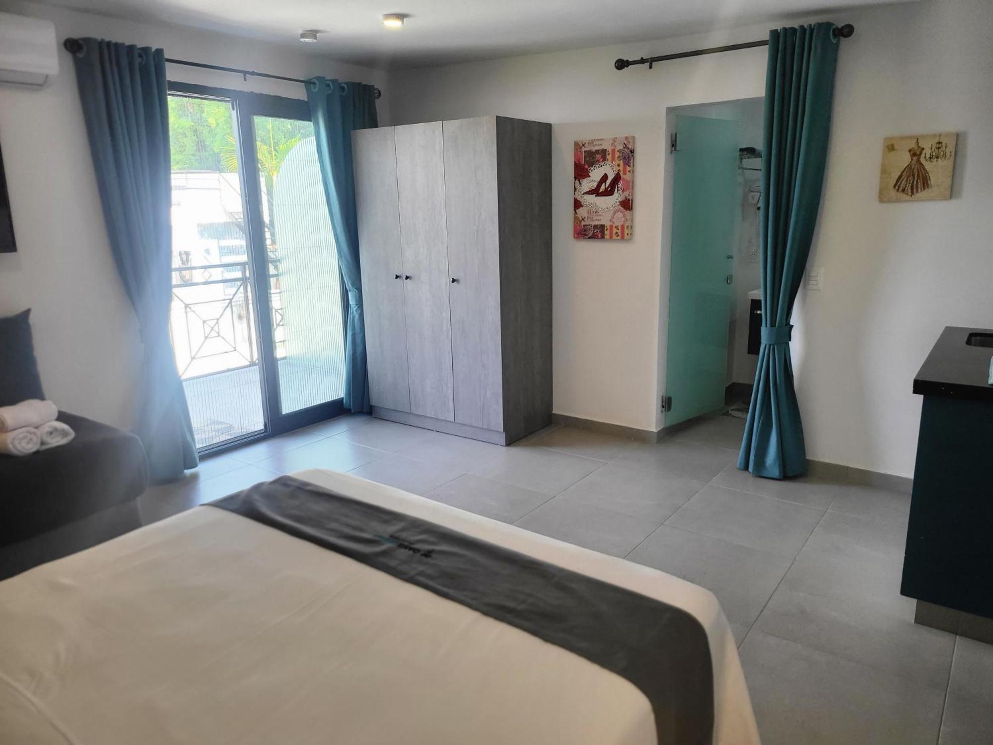 Hotel Oasis-Dream Holidays - La Petite France San Bernardino Dış mekan fotoğraf