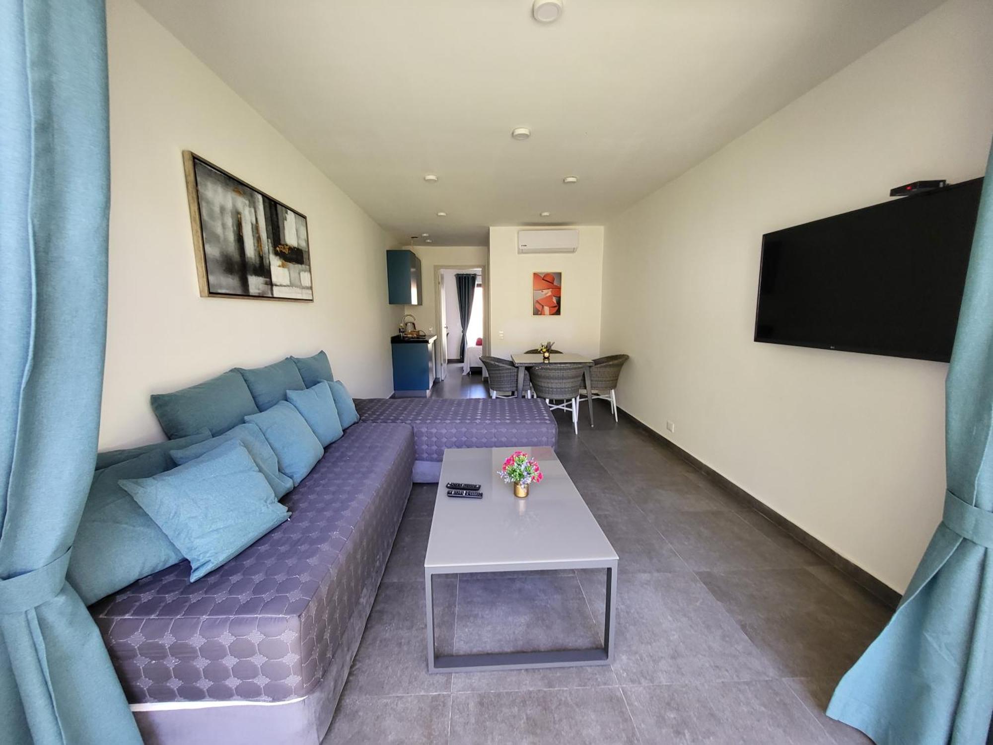 Hotel Oasis-Dream Holidays - La Petite France San Bernardino Dış mekan fotoğraf